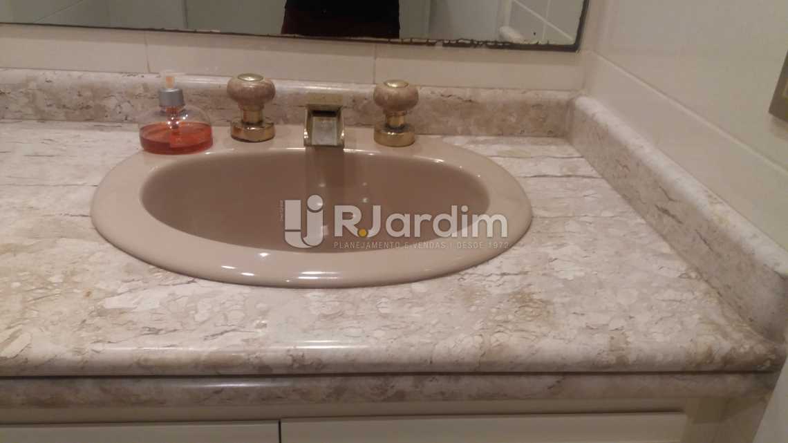 Conheça lavabo do imóvel - Apartamento Padrão Residencial Leblon - LAAP40552 - 9 lavabo - Apartamento Padrão Residencial Leblon - LAAP40552 - 9