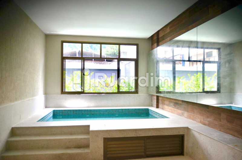 Conheça Lazer Hidromassagem do imóvel - Imóveis Compra Venda Apartamento Botafogo 2 Quartos - LAAP20929 - 19 Lazer Hidromassagem - Imóveis Compra Venda Apartamento Botafogo 2 Quartos - LAAP20929 - 19