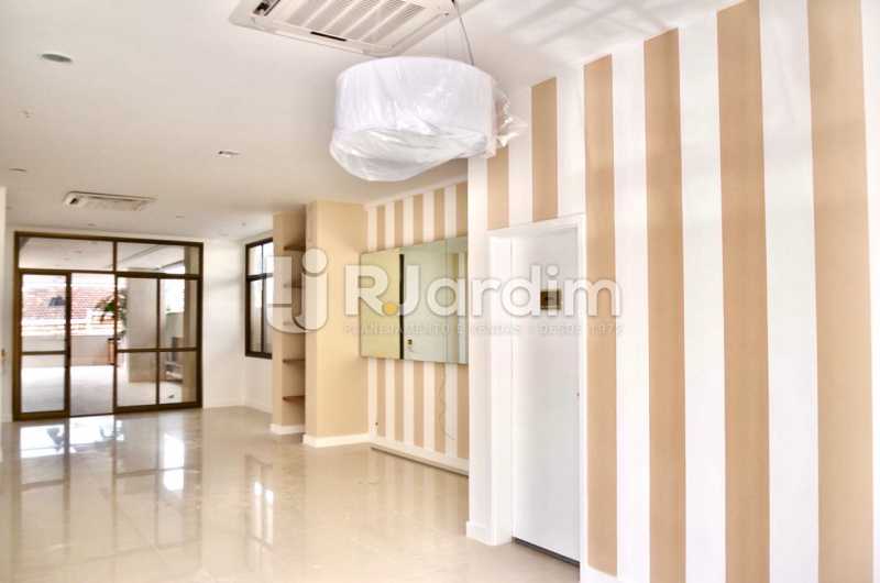 Conheça Lobby Bloco 2 do imóvel - Imóveis Compra Venda Apartamento Botafogo 2 Quartos - LAAP20929 - 3 Lobby Bloco 2 - Imóveis Compra Venda Apartamento Botafogo 2 Quartos - LAAP20929 - 3