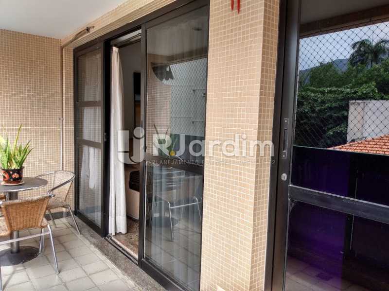 Conheça Varanda para sala e quarto 1 do imóvel - Compra Venda Avaliação Imóveis Apartamento Leblon 3 Quartos - LAAP31339 - 1 Varanda para sala e quarto 1 - Compra Venda Avaliação Imóveis Apartamento Leblon 3 Quartos - LAAP31339 - 1