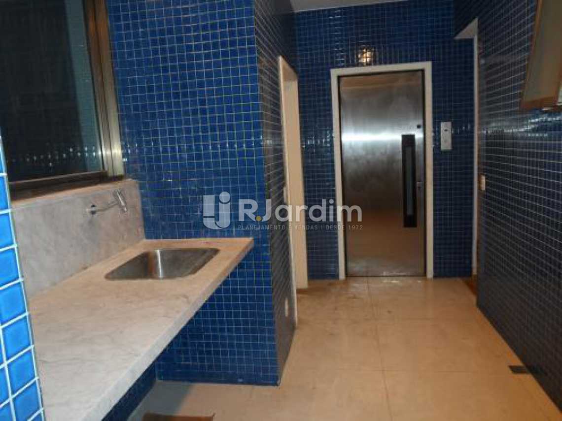 Conheça Area de serviço do imóvel - Apartamento Residencial Leblon - LAAP40558 - 18 Area de serviço - Apartamento Residencial Leblon - LAAP40558 - 18