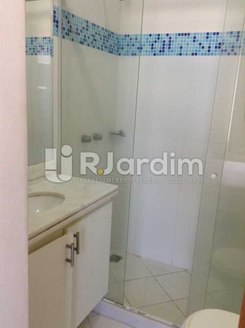 Conheça BANHEIRO 1 do imóvel - Apartamento Padrão Residencial Copacabana - LAAP40565 - 10 BANHEIRO 1 - Apartamento Padrão Residencial Copacabana - LAAP40565 - 10
