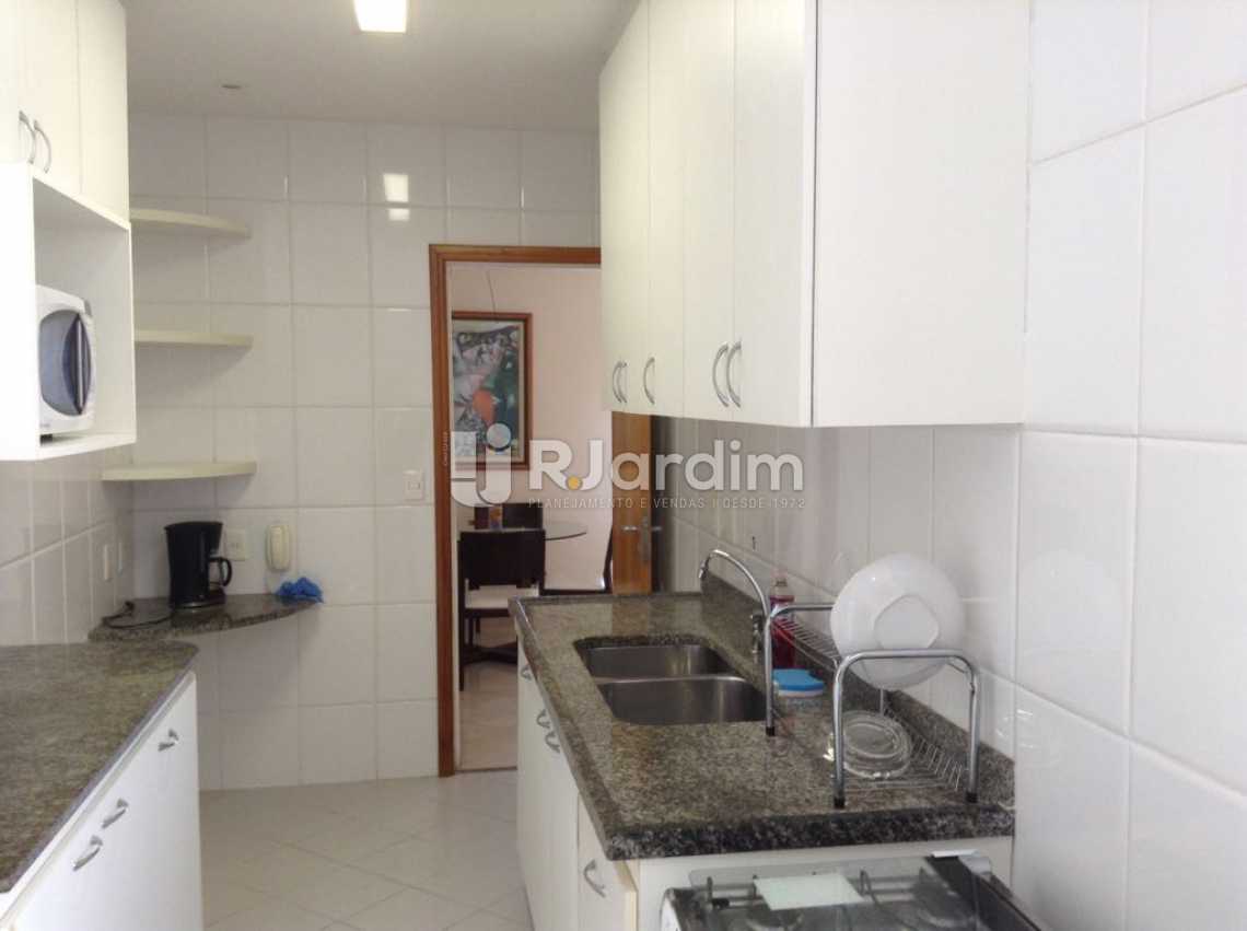Conheça COZINHA do imóvel - Apartamento Padrão Residencial Copacabana - LAAP40565 - 22 COZINHA - Apartamento Padrão Residencial Copacabana - LAAP40565 - 22