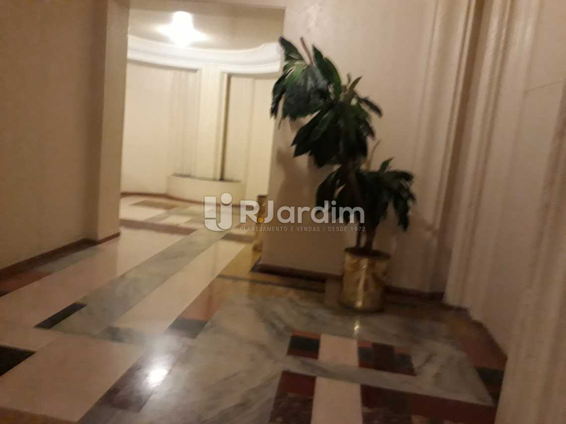 Conheça HALL do imóvel - Apartamento PARA ALUGAR, Copacabana, Rio de Janeiro, RJ - LAAP32237 - 1 HALL - Apartamento PARA ALUGAR, Copacabana, Rio de Janeiro, RJ - LAAP32237 - 1