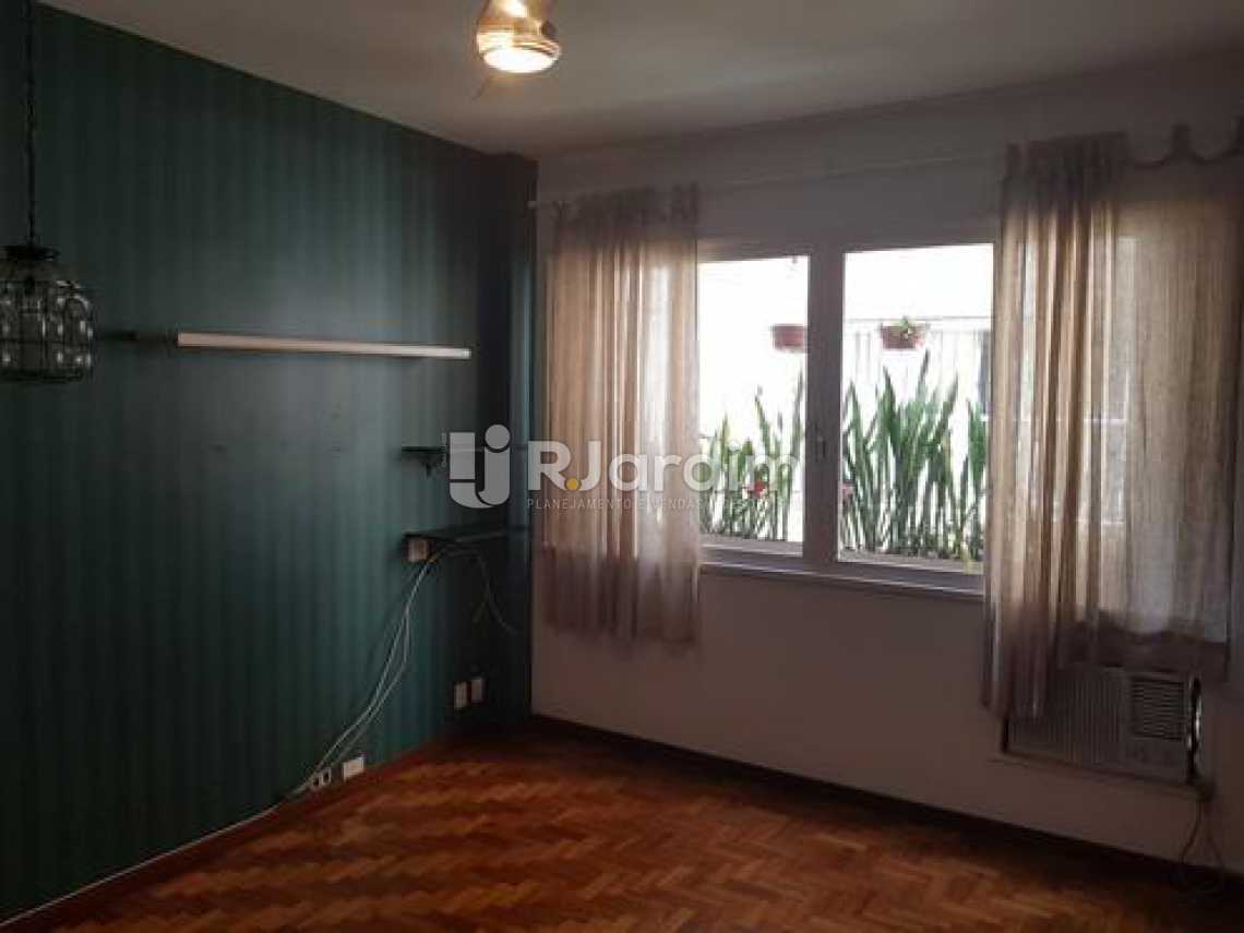 Conheça sala do imóvel - Três quartos uma suíte com vaga na escritura em Ipanema, em ótima oportunidade. - LAAP31395 - 5 sala - Três quartos uma suíte com vaga na escritura em Ipanema, em ótima oportunidade. - LAAP31395 - 5