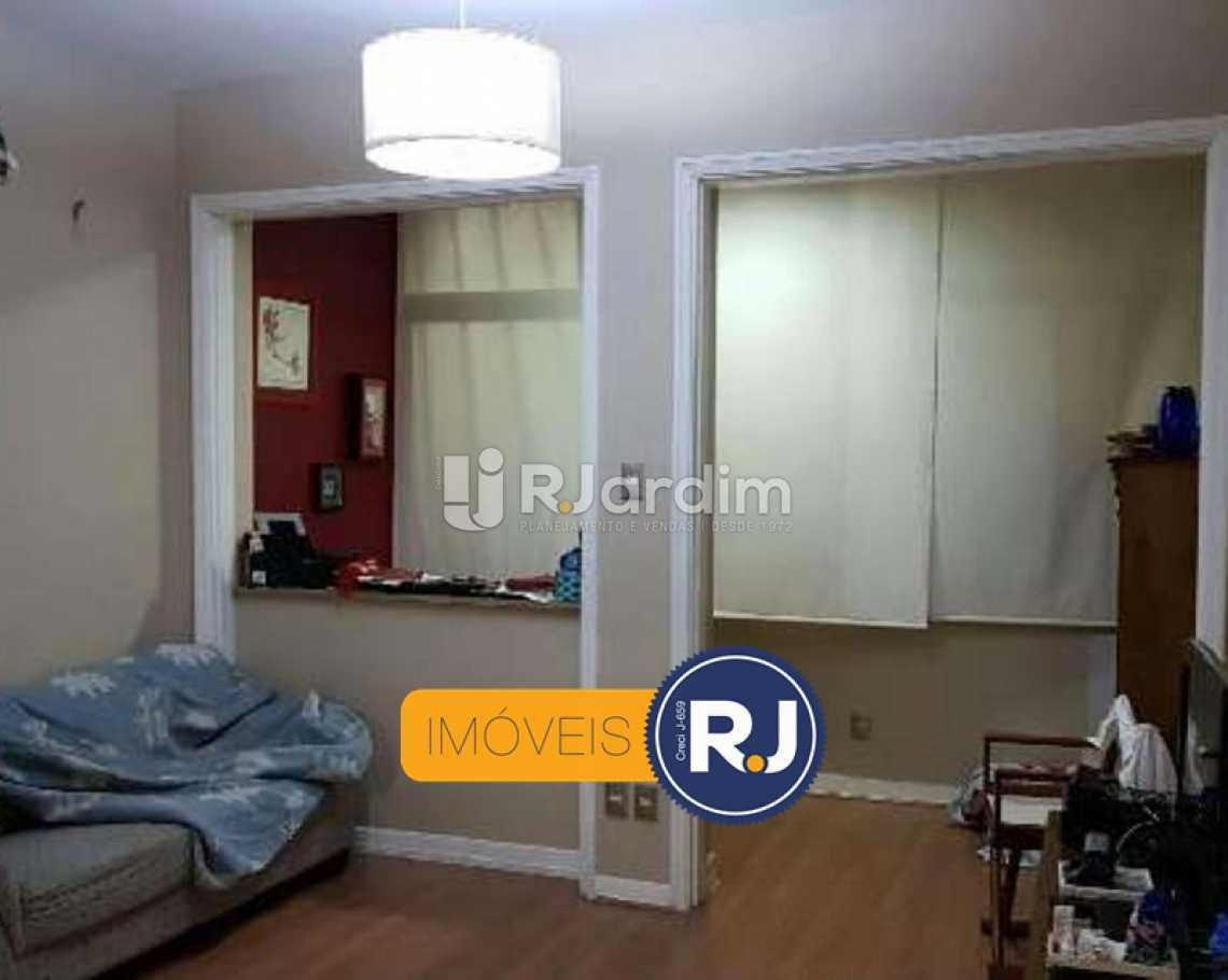 Conheça COPACABANA do imóvel - Compra Venda Avaliação Imóveis Apartamento Copacabana 2 Quartos - LAAP20979 - 3 COPACABANA - Compra Venda Avaliação Imóveis Apartamento Copacabana 2 Quartos - LAAP20979 - 3