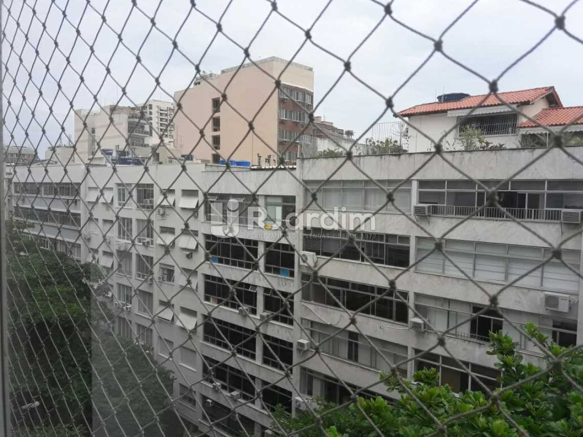 Conheça Vista da sala do imóvel - Apartamento para alugar Rua Joaquim Nabuco,Copacabana, Zona Sul,Rio de Janeiro - R$ 5.800 - LAAP40580 - 3 Vista da sala - Apartamento para alugar Rua Joaquim Nabuco,Copacabana, Zona Sul,Rio de Janeiro - R$ 5.800 - LAAP40580 - 3