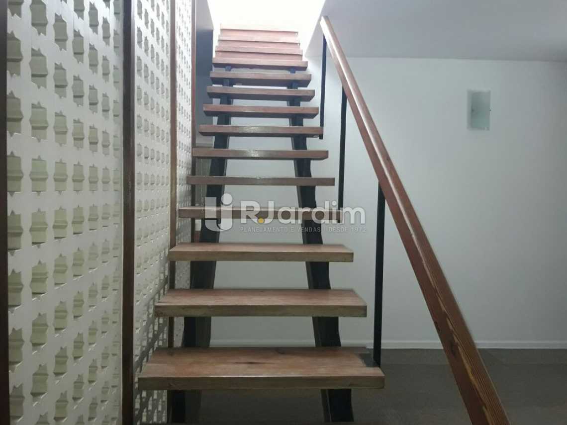 Conheça Escada acesso pro terraço do imóvel - Cobertura Botafogo 4 Quartos Aluguel Administração Imóveis - LACO40127 - 9 Escada acesso pro terraço - Cobertura Botafogo 4 Quartos Aluguel Administração Imóveis - LACO40127 - 9