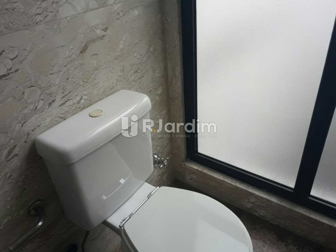 Conheça Lavabo do imóvel - Cobertura Botafogo 4 Quartos Aluguel Administração Imóveis - LACO40127 - 19 Lavabo - Cobertura Botafogo 4 Quartos Aluguel Administração Imóveis - LACO40127 - 19
