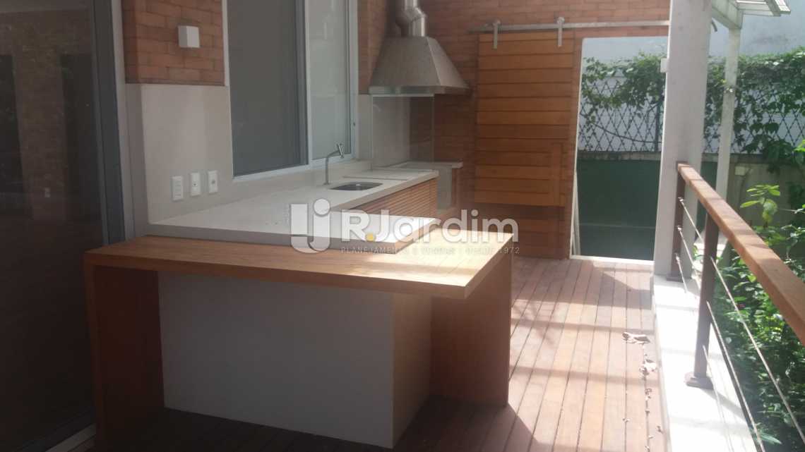 Conheça Churrasqueira do imóvel - Casa à venda Rua Embaixador Graça Aranha,Leblon, Zona Sul,Rio de Janeiro - R$ 18.000.000 - LACA50020 - 24 Churrasqueira - Casa à venda Rua Embaixador Graça Aranha,Leblon, Zona Sul,Rio de Janeiro - R$ 18.000.000 - LACA50020 - 24
