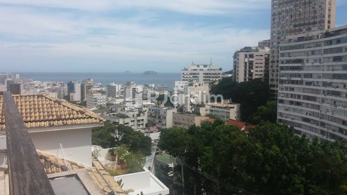 Conheça Vista do imóvel - Casa à venda Rua Embaixador Graça Aranha,Leblon, Zona Sul,Rio de Janeiro - R$ 18.000.000 - LACA50020 - 28 Vista - Casa à venda Rua Embaixador Graça Aranha,Leblon, Zona Sul,Rio de Janeiro - R$ 18.000.000 - LACA50020 - 28