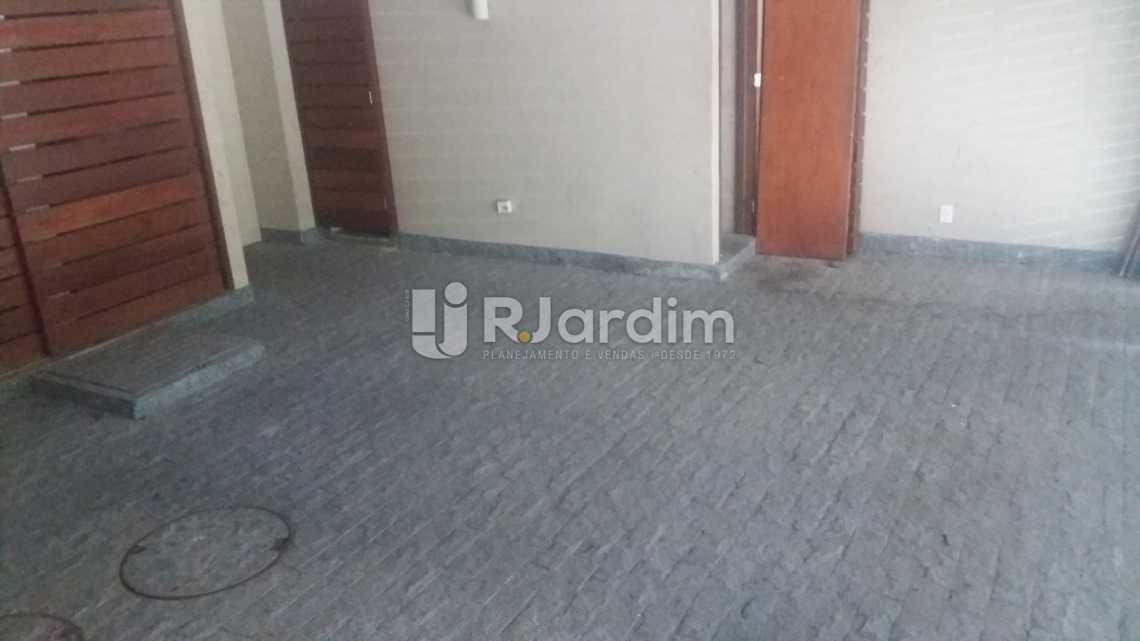 Conheça Garagem do imóvel - Casa à venda Rua Embaixador Graça Aranha,Leblon, Zona Sul,Rio de Janeiro - R$ 18.000.000 - LACA50020 - 31 Garagem - Casa à venda Rua Embaixador Graça Aranha,Leblon, Zona Sul,Rio de Janeiro - R$ 18.000.000 - LACA50020 - 31