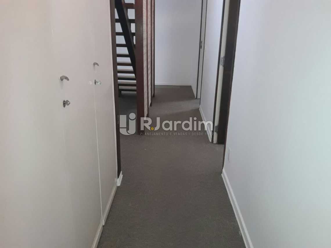 Conheça escada de acesso do imóvel - Urca Cobertura 4 Quartos Compra Venda Imóveis - LACO40129 - 16 escada de acesso - Urca Cobertura 4 Quartos Compra Venda Imóveis - LACO40129 - 16