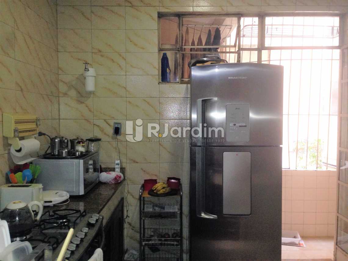 Conheça cozinha/área do imóvel - Imóveis Compra Venda Flamengo 4 Quartos - LAAP40590 - 19 cozinha/área - Imóveis Compra Venda Flamengo 4 Quartos - LAAP40590 - 19