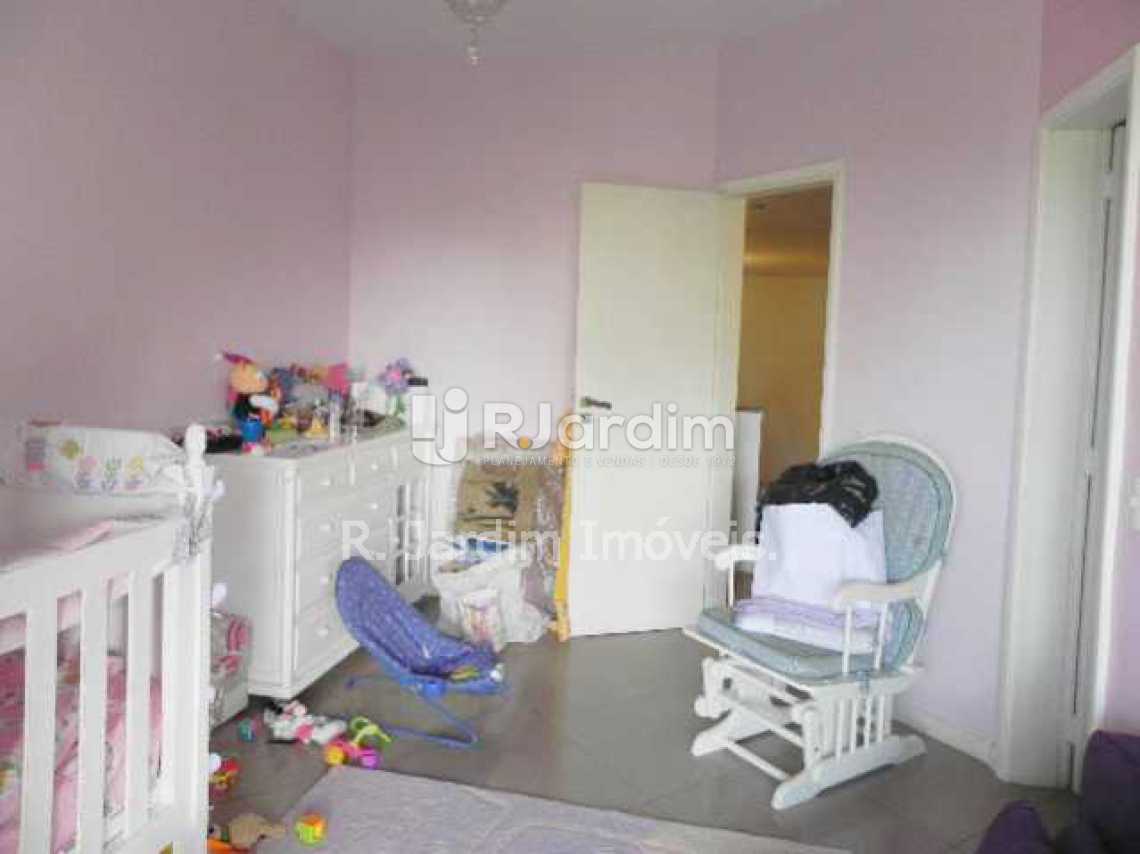 Conheça Quarto do imóvel - Casa Rua Campo Belo,Laranjeiras,Zona Sul,Rio de Janeiro,RJ Para Alugar,4 Quartos,392m² - LACA40032 - 17 Quarto - Casa Rua Campo Belo,Laranjeiras,Zona Sul,Rio de Janeiro,RJ Para Alugar,4 Quartos,392m² - LACA40032 - 17
