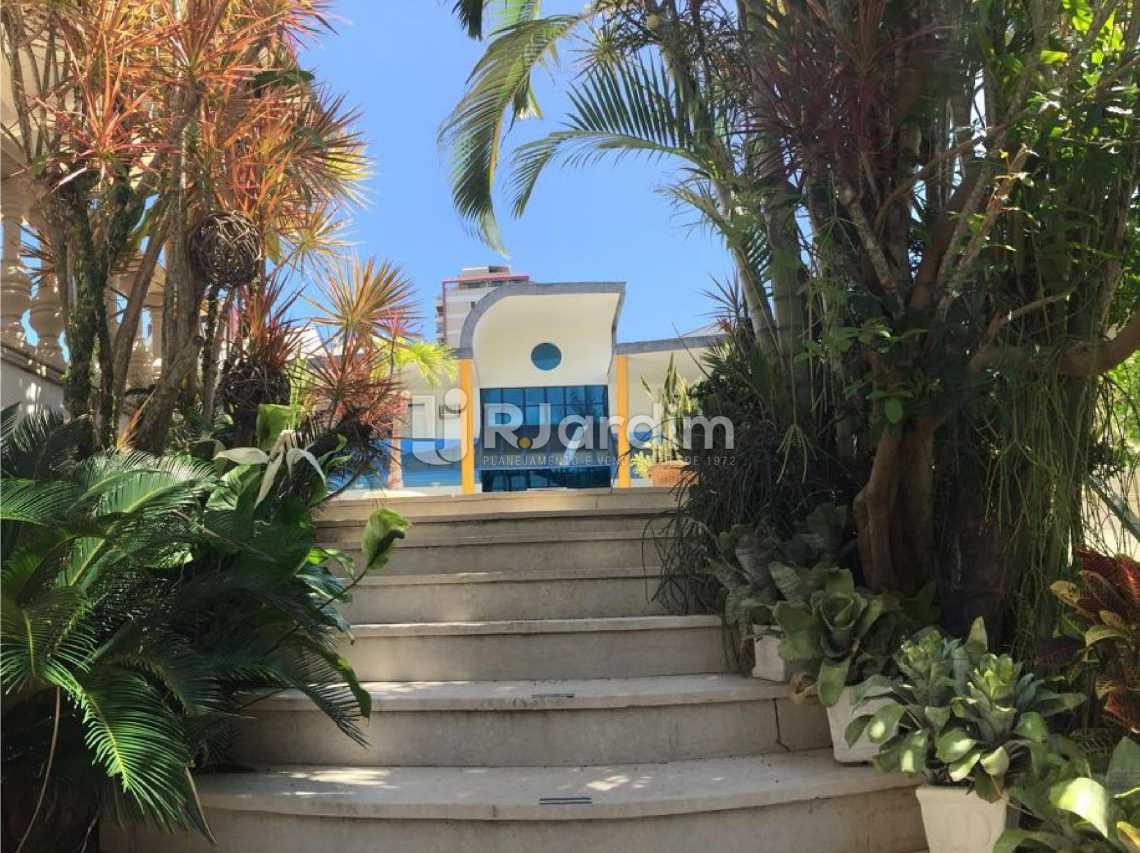 Conheça BARRA DA TIJUCA do imóvel - Compra Venda Avaliação Imóveis Casa Barra da Tijuca 5 Suítes - LACN50006 - 4 BARRA DA TIJUCA - Compra Venda Avaliação Imóveis Casa Barra da Tijuca 5 Suítes - LACN50006 - 4