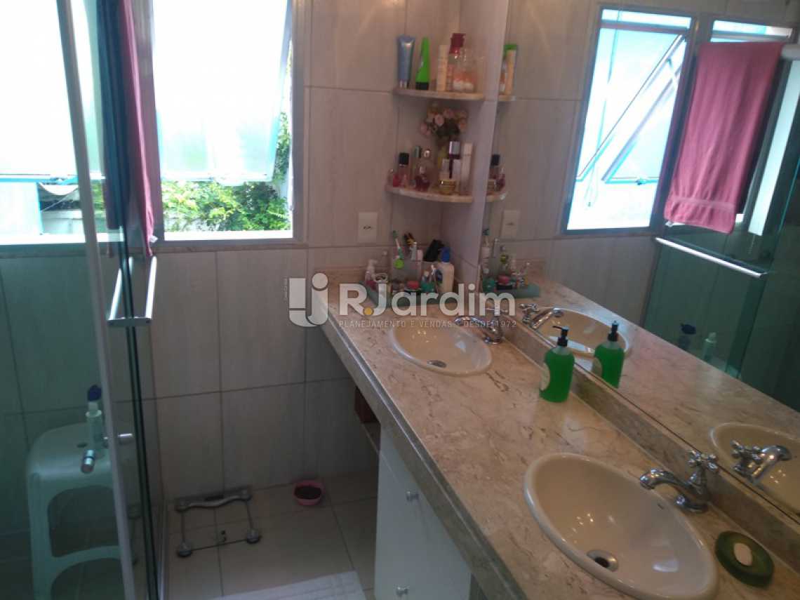 Conheça Banheiro da Suíte do imóvel - Casa de Vila Residencial Botafogo - LACV30006 - 16 Banheiro da Suíte - Casa de Vila Residencial Botafogo - LACV30006 - 16
