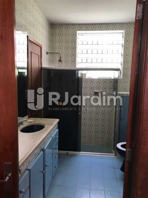 Conheça Banheiro do imóvel - Compra Venda Casa Comercial Gávea - LACC40005 - 13 Banheiro - Compra Venda Casa Comercial Gávea - LACC40005 - 13