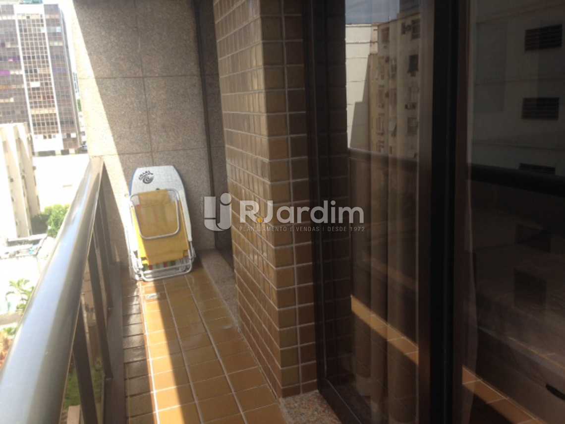 Conheça Varandão do imóvel - Aluguel Apartamento Ipanema 2 Quartos - LAFL20066 - 18 Varandão - Aluguel Apartamento Ipanema 2 Quartos - LAFL20066 - 18