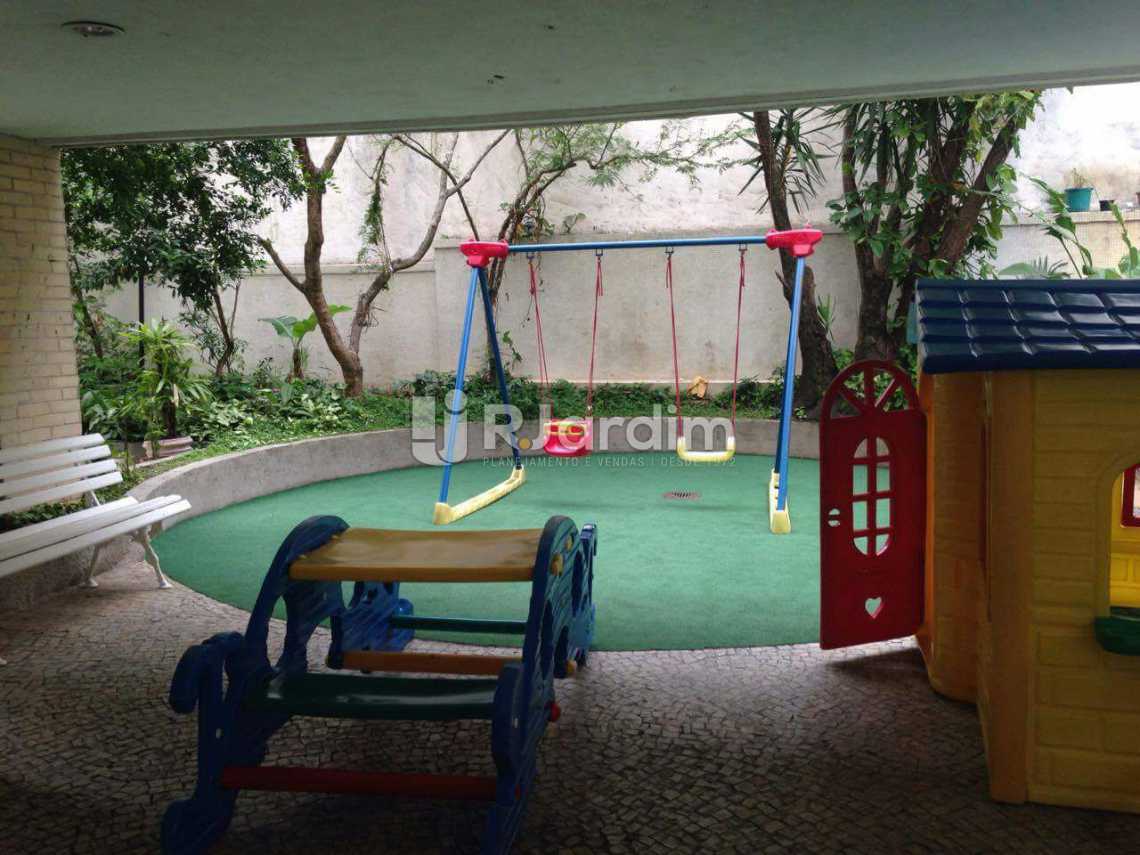 Conheça WhatsApp Image 2018-02-27 at 1 do imóvel - Aluguel Apartamento Jardim Botânico 3 Quartos - LAAP31495 - 21 WhatsApp Image 2018-02-27 at 1 - Aluguel Apartamento Jardim Botânico 3 Quartos - LAAP31495 - 21
