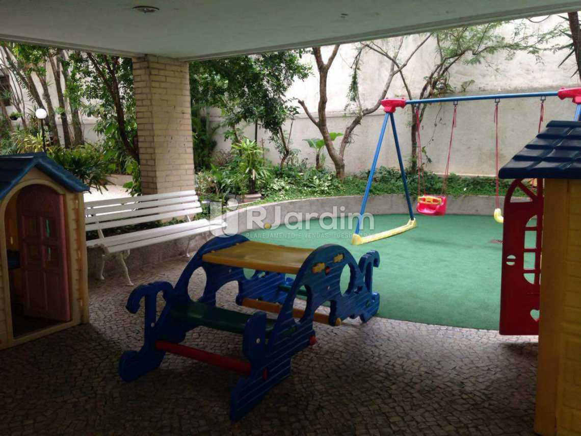 Conheça WhatsApp Image 2018-02-27 at 1 do imóvel - Aluguel Apartamento Jardim Botânico 3 Quartos - LAAP31495 - 22 WhatsApp Image 2018-02-27 at 1 - Aluguel Apartamento Jardim Botânico 3 Quartos - LAAP31495 - 22