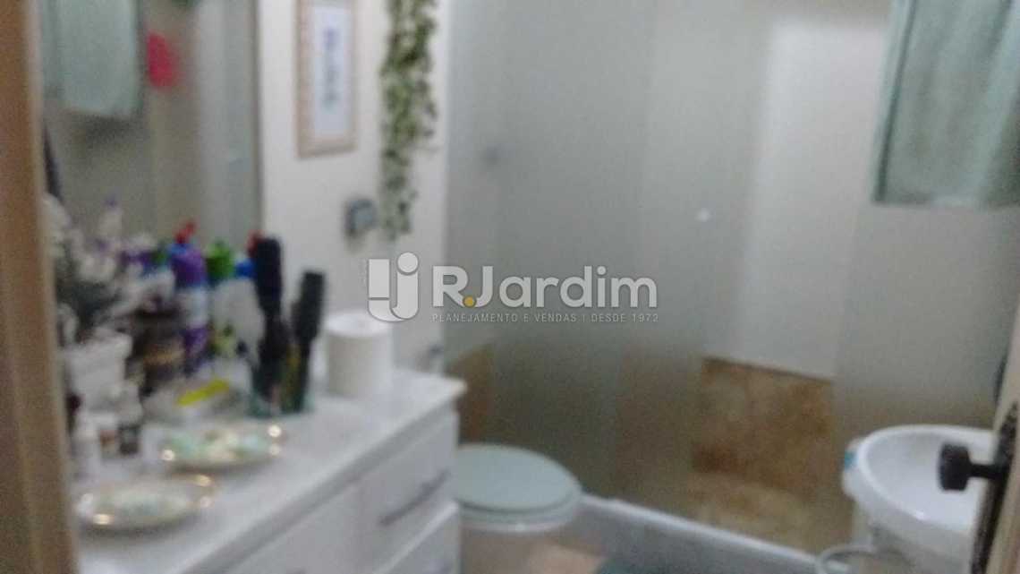 Conheça BANHEIRO SOCIAL do imóvel - Apartamento À VENDA, Copacabana, Rio de Janeiro, RJ - LAAP31516 - 5 BANHEIRO SOCIAL - Apartamento À VENDA, Copacabana, Rio de Janeiro, RJ - LAAP31516 - 5