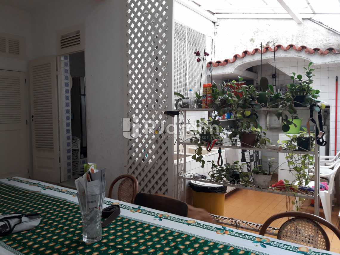 Conheça Jardim interno do imóvel - Casa à venda Rua Barão da Torre,Ipanema, Zona Sul,Rio de Janeiro - R$ 7.500.000 - LACA40033 - 12 Jardim interno - Casa à venda Rua Barão da Torre,Ipanema, Zona Sul,Rio de Janeiro - R$ 7.500.000 - LACA40033 - 12