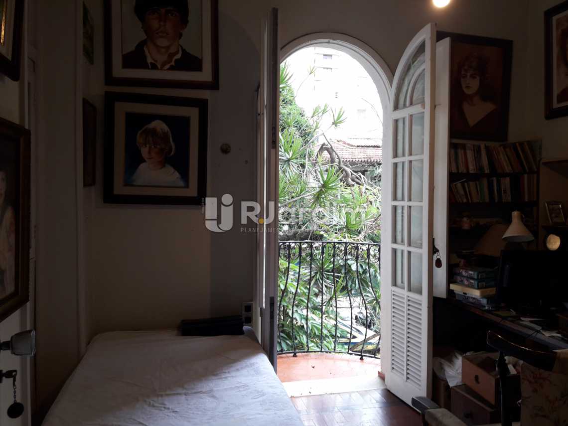 Conheça Quarto 1 c/ sacada do imóvel - Casa à venda Rua Barão da Torre,Ipanema, Zona Sul,Rio de Janeiro - R$ 7.500.000 - LACA40033 - 15 Quarto 1 c/ sacada - Casa à venda Rua Barão da Torre,Ipanema, Zona Sul,Rio de Janeiro - R$ 7.500.000 - LACA40033 - 15