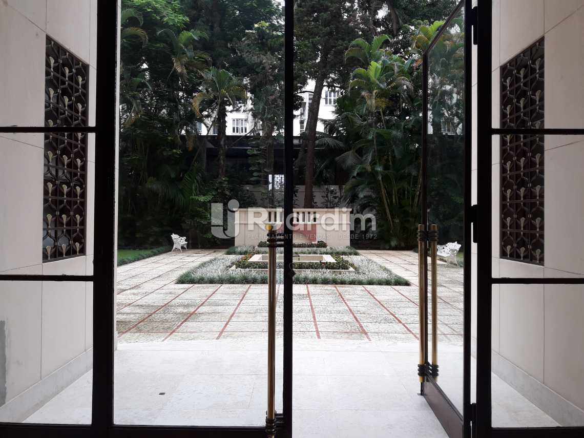 Conheça Jardim interno do imóvel - Apartamento PARA ALUGAR, Flamengo, Rio de Janeiro, RJ - LAAP31520 - 22 Jardim interno - Apartamento PARA ALUGAR, Flamengo, Rio de Janeiro, RJ - LAAP31520 - 22