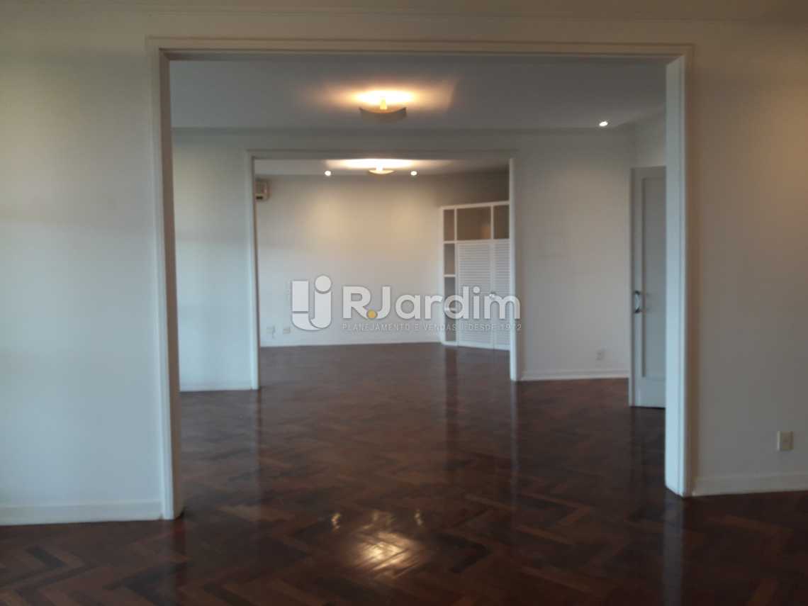 Conheça Tres salas do imóvel - Apartamento PARA ALUGAR, Flamengo, Rio de Janeiro, RJ - LAAP31520 - 4 Tres salas - Apartamento PARA ALUGAR, Flamengo, Rio de Janeiro, RJ - LAAP31520 - 4
