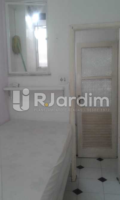 Conheça QUARTO DE EMPREGADA do imóvel - Imóveis Compra Venda Avaliação Apartamento Ipanema 2 Quartos - LAAP21068 - 24 QUARTO DE EMPREGADA - Imóveis Compra Venda Avaliação Apartamento Ipanema 2 Quartos - LAAP21068 - 24