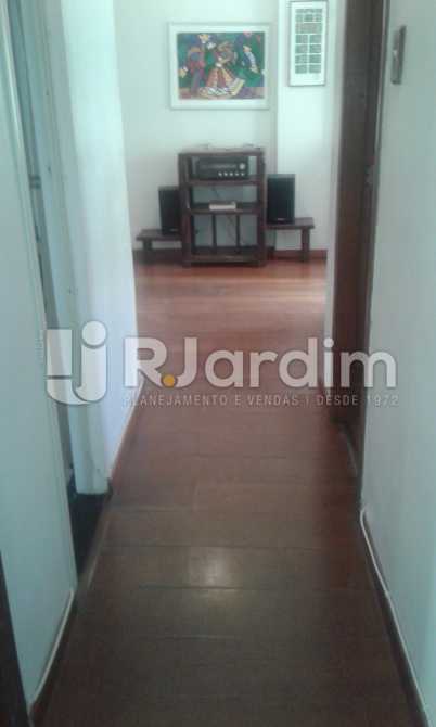 Conheça CORREDOR do imóvel - Imóveis Compra Venda Avaliação Apartamento Ipanema 2 Quartos - LAAP21068 - 18 CORREDOR - Imóveis Compra Venda Avaliação Apartamento Ipanema 2 Quartos - LAAP21068 - 18