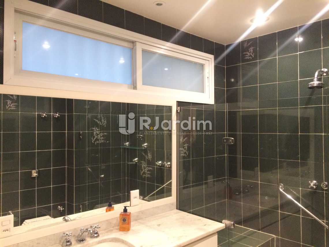 Conheça banheiro do imóvel - Compra Venda Avaliação Imóveis Apartamento Ipanema 2 Quartos - LAAP21075 - 8 banheiro - Compra Venda Avaliação Imóveis Apartamento Ipanema 2 Quartos - LAAP21075 - 8