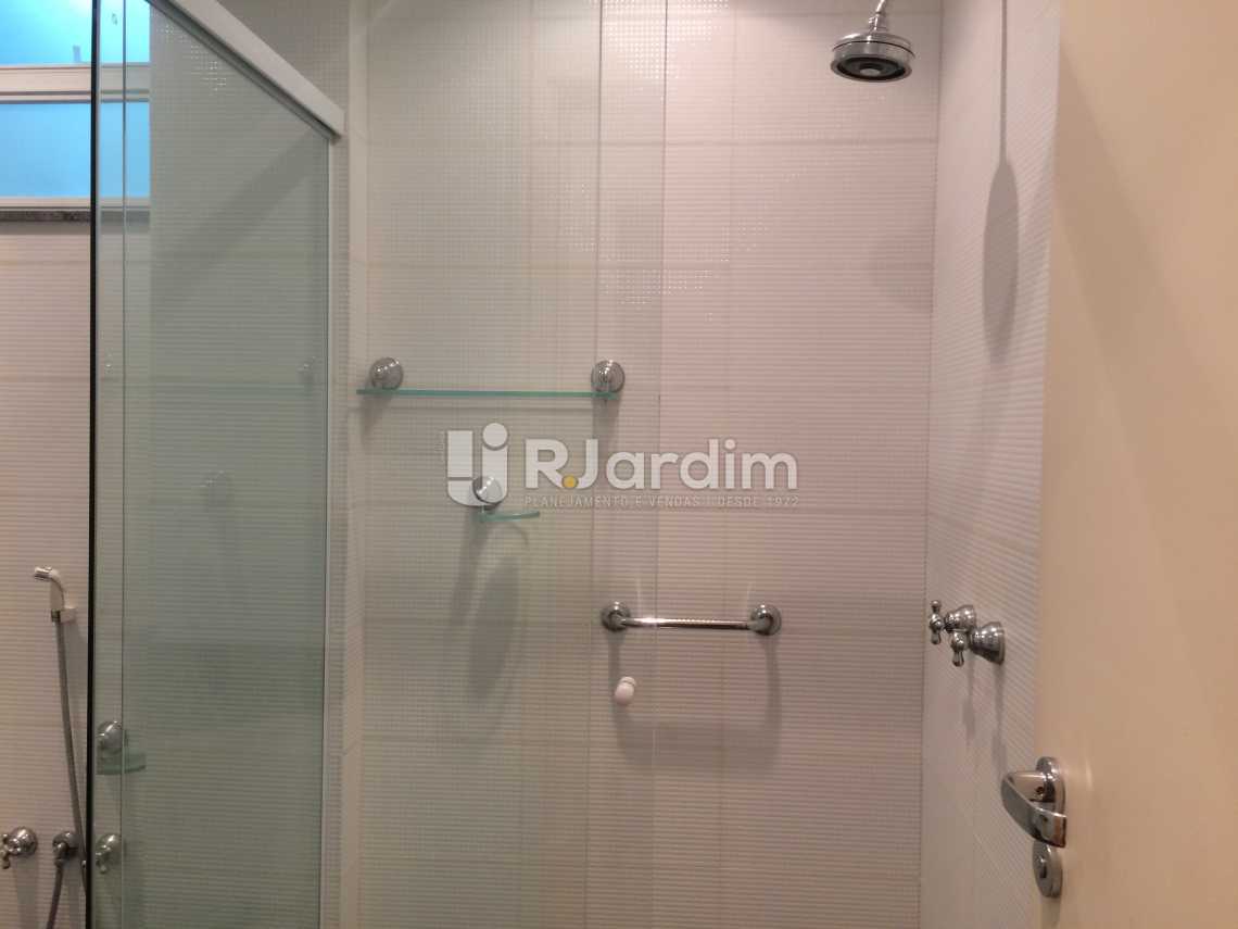 Conheça suíte banheiro do imóvel - Compra Venda Avaliação Imóveis Apartamento Ipanema 2 Quartos - LAAP21075 - 19 suíte banheiro - Compra Venda Avaliação Imóveis Apartamento Ipanema 2 Quartos - LAAP21075 - 19