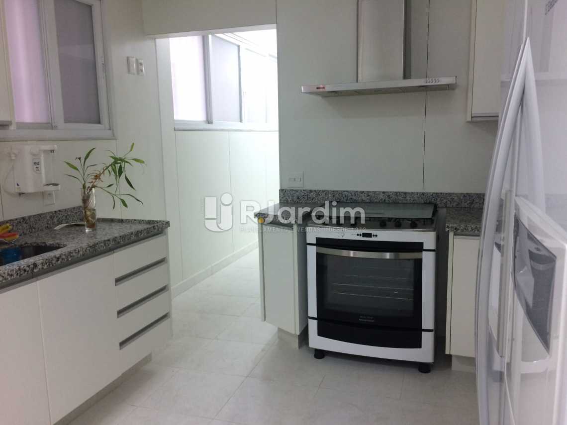 Conheça cozinha do imóvel - Compra Venda Avaliação Imóveis Apartamento Ipanema 2 Quartos - LAAP21075 - 23 cozinha - Compra Venda Avaliação Imóveis Apartamento Ipanema 2 Quartos - LAAP21075 - 23