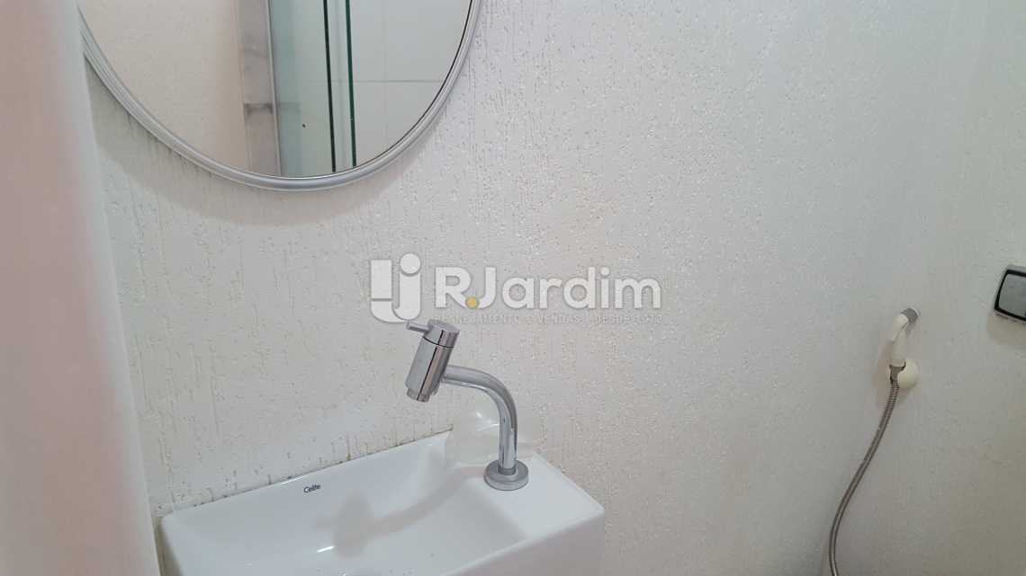 Conheça Banheiro suite do imóvel - Cobertura Compra Venda Botafogo 3 Quartos - LACO30218 - 13 Banheiro suite - Cobertura Compra Venda Botafogo 3 Quartos - LACO30218 - 13