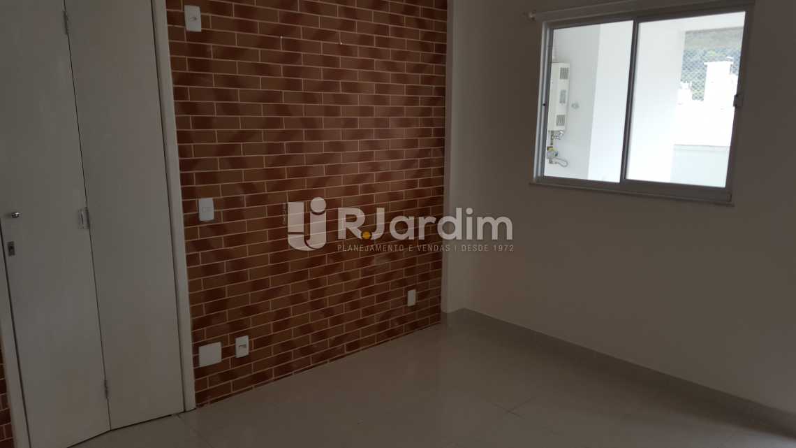 Conheça Quarto terraço do imóvel - Cobertura Compra Venda Botafogo 3 Quartos - LACO30218 - 23 Quarto terraço - Cobertura Compra Venda Botafogo 3 Quartos - LACO30218 - 23
