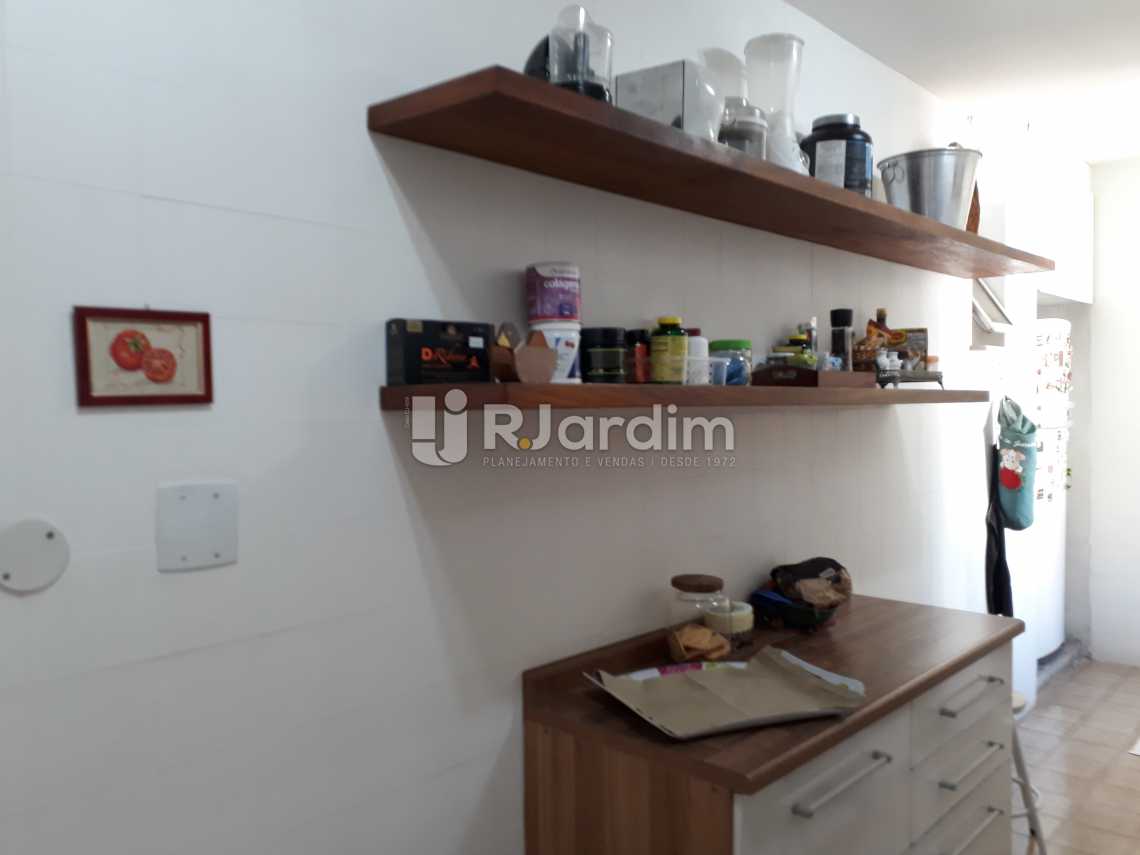 Conheça Cozinha /armários do imóvel - Cobertura Lagoa 2 Quartos Compra Venda Avaliação Imóveis - LACO20075 - 18 Cozinha /armários - Cobertura Lagoa 2 Quartos Compra Venda Avaliação Imóveis - LACO20075 - 18