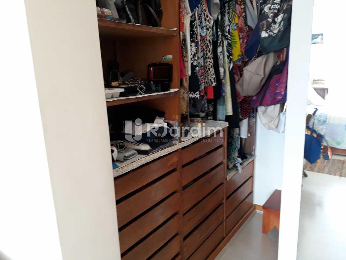 Conheça Closet do imóvel - Cobertura Lagoa 2 Quartos Compra Venda Avaliação Imóveis - LACO20075 - 12 Closet - Cobertura Lagoa 2 Quartos Compra Venda Avaliação Imóveis - LACO20075 - 12