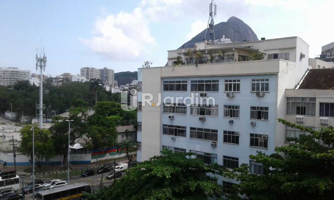 Conheça VISITA DO QUARTO do imóvel - Imóveis Compra Venda Avaliação Apartamento Leblon 3 Quartos - LAAP31532 - 1 VISITA DO QUARTO - Imóveis Compra Venda Avaliação Apartamento Leblon 3 Quartos - LAAP31532 - 1