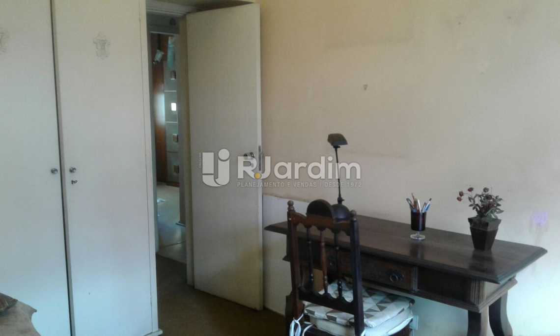 Conheça QUARTO 2 do imóvel - Imóveis Compra Venda Avaliação Apartamento Leblon 3 Quartos - LAAP31532 - 11 QUARTO 2 - Imóveis Compra Venda Avaliação Apartamento Leblon 3 Quartos - LAAP31532 - 11