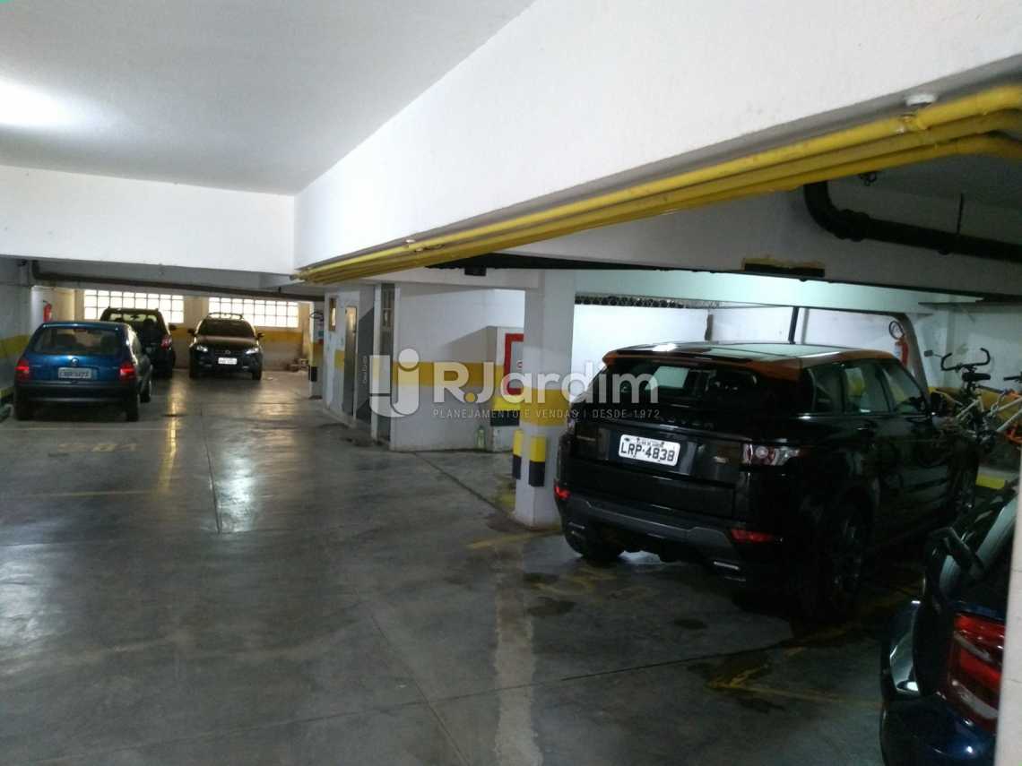 Conheça garagem ( demarcada ) do imóvel - Cobertura À VENDA, Ipanema, Rio de Janeiro, RJ - LACO40139 - 24 garagem ( demarcada ) - Cobertura À VENDA, Ipanema, Rio de Janeiro, RJ - LACO40139 - 24