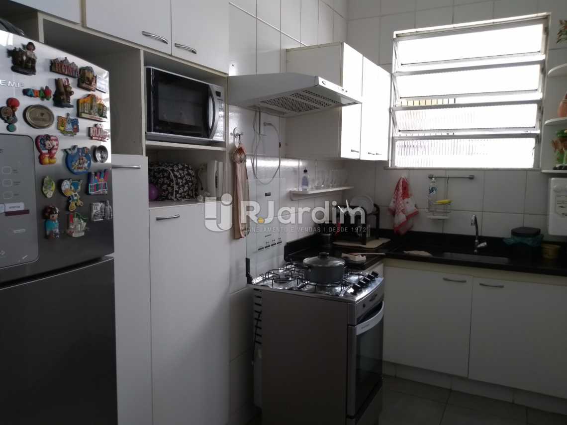 Conheça cozinha do imóvel - Imóveis Compra Venda Avaliação Apartamento Humaitá 3 Quartos - LAAP31556 - 18 cozinha - Imóveis Compra Venda Avaliação Apartamento Humaitá 3 Quartos - LAAP31556 - 18