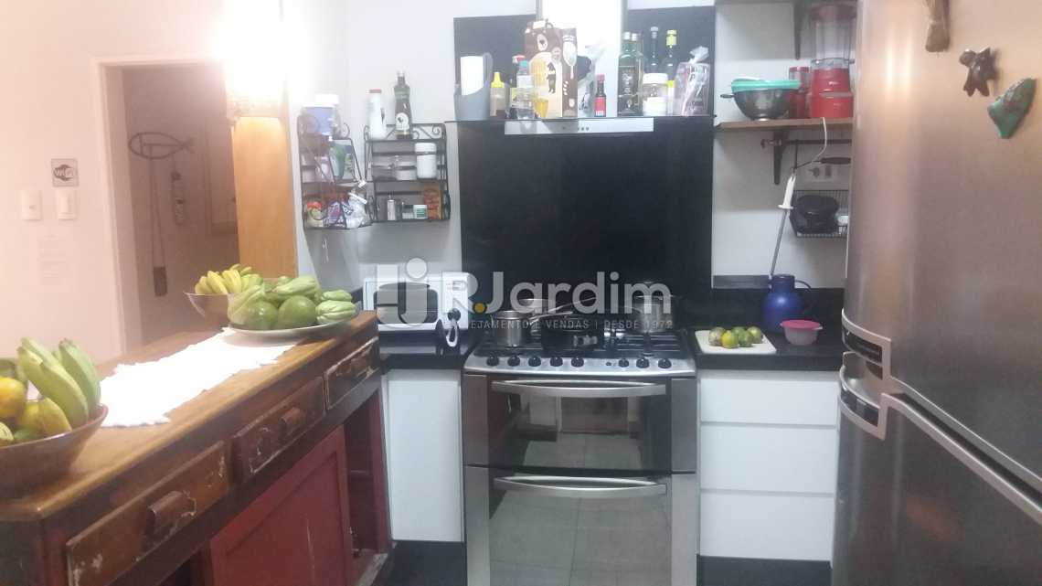 Conheça Cozinha do imóvel - Compra Venda Apartamento Copacabana 3 Quartos - LAAP31566 - 7 Cozinha - Compra Venda Apartamento Copacabana 3 Quartos - LAAP31566 - 7