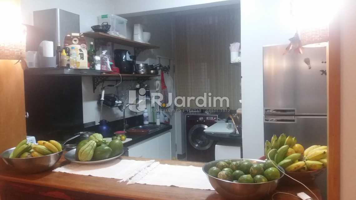 Conheça Cozinha do imóvel - Compra Venda Apartamento Copacabana 3 Quartos - LAAP31566 - 8 Cozinha - Compra Venda Apartamento Copacabana 3 Quartos - LAAP31566 - 8