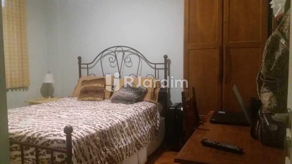 Conheça Suíte do imóvel - Compra Venda Apartamento Copacabana 3 Quartos - LAAP31566 - 16 Suíte - Compra Venda Apartamento Copacabana 3 Quartos - LAAP31566 - 16