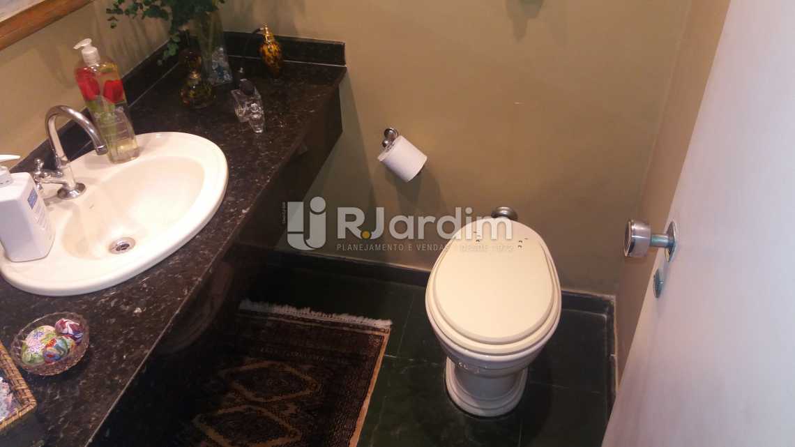 Conheça Lavabo do imóvel - Compra Venda Apartamento Ipanema 4 Quartos - LAAP40624 - 23 Lavabo - Compra Venda Apartamento Ipanema 4 Quartos - LAAP40624 - 23