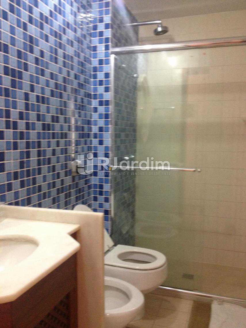 Conheça banheiro do imóvel - Flat Para Alugar - Leblon - Rio de Janeiro - RJ - LAFL10068 - 16 banheiro - Flat Para Alugar - Leblon - Rio de Janeiro - RJ - LAFL10068 - 16