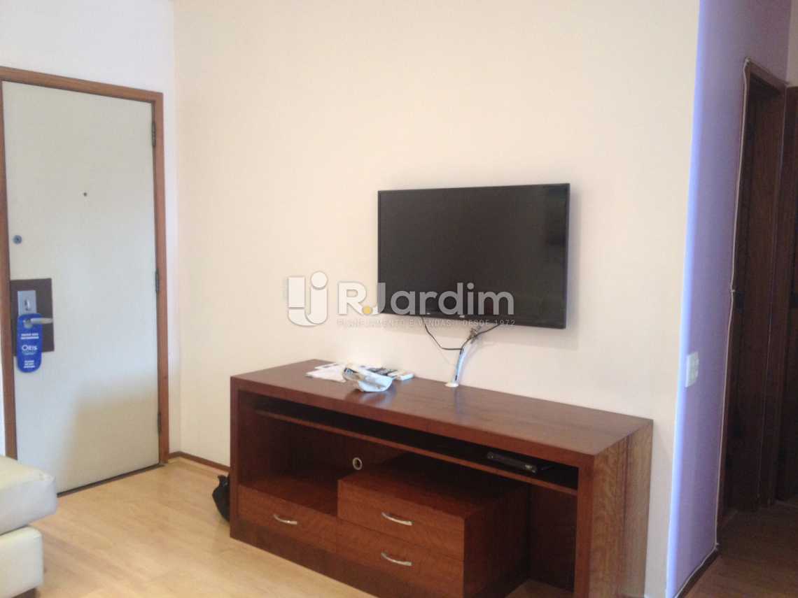 Conheça Sala Tv do imóvel - Flat Para Alugar - Leblon - Rio de Janeiro - RJ - LAFL10068 - 29 Sala Tv - Flat Para Alugar - Leblon - Rio de Janeiro - RJ - LAFL10068 - 29
