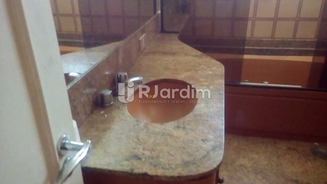 Conheça banheiro do imóvel - Compra Venda Apartamento Ipanema 4 Quartos - LAAP31600 - 11 banheiro - Compra Venda Apartamento Ipanema 4 Quartos - LAAP31600 - 11